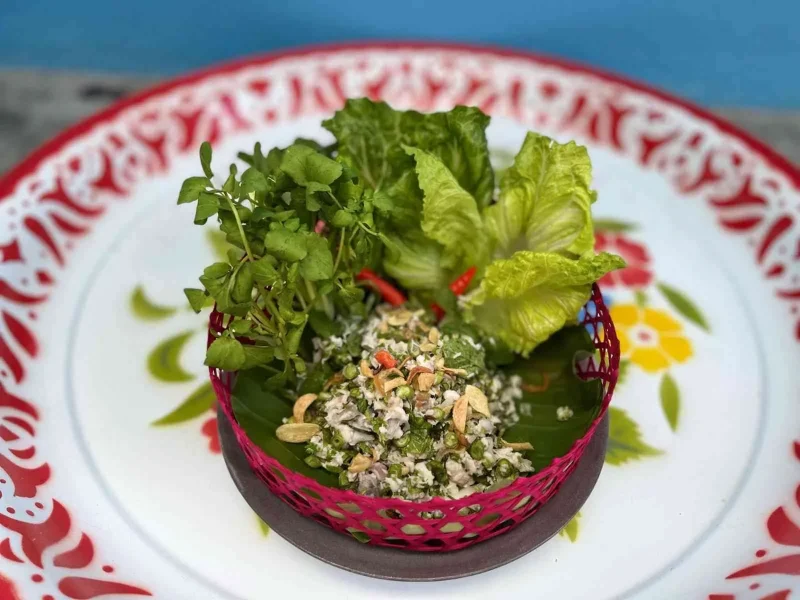 ກ້ອຍປາ - Koi Pa