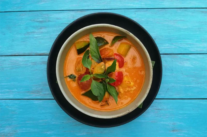 ແກງເຜັດໝູ - Keng Phet Moo