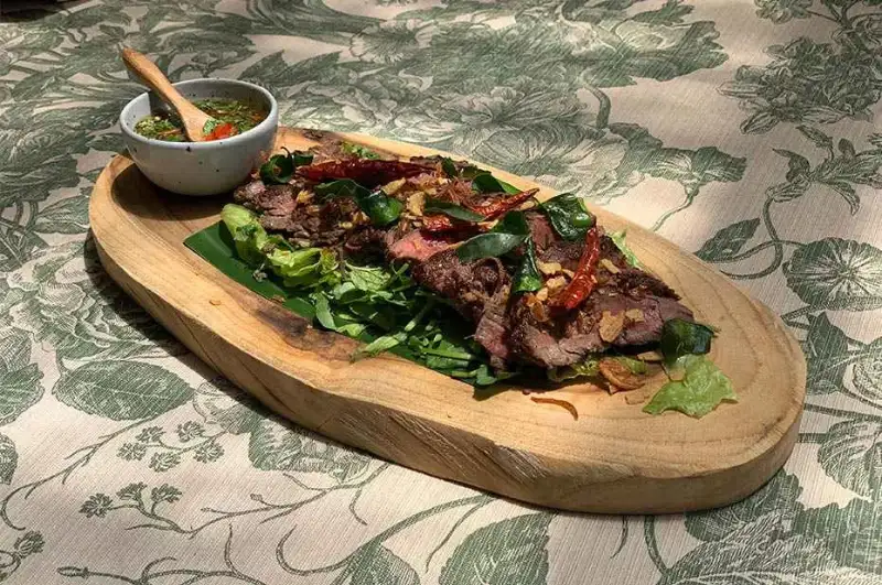 ປີ້ງຊີ້ນຄວາຍ - Ping Sin