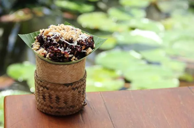 ເຂົ້າກະທິ - Khao Khati