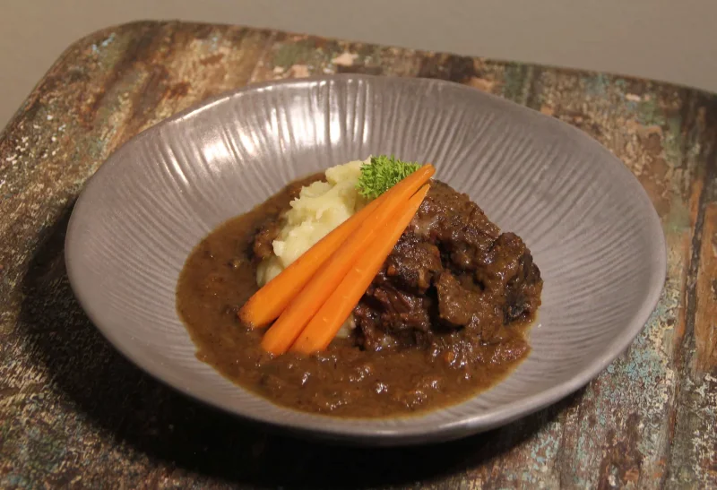 Joue de Buffle braisée