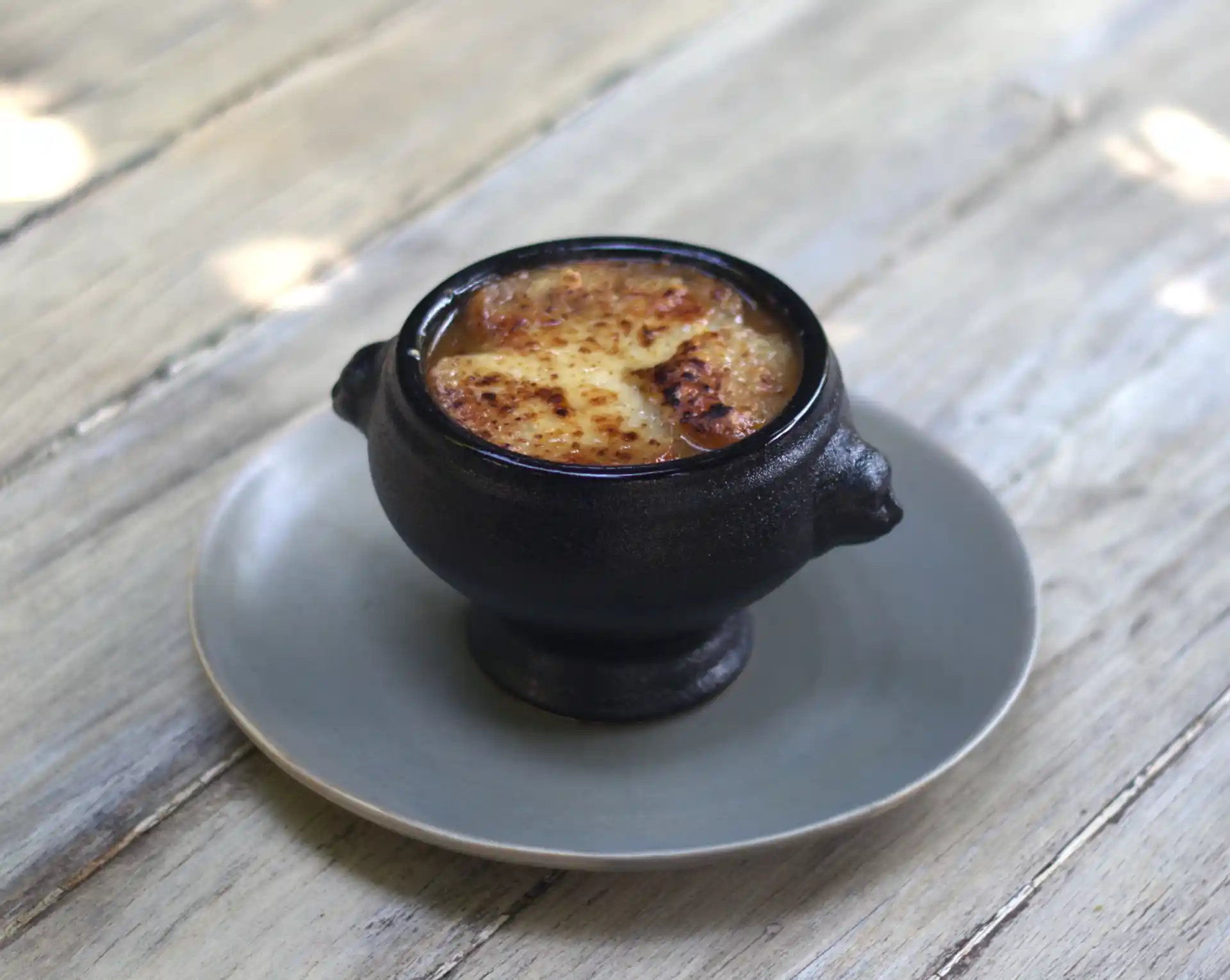 Soupe à l'oignon Gratinée